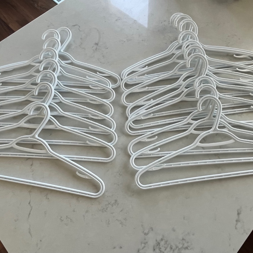 18 White Clothes hangers